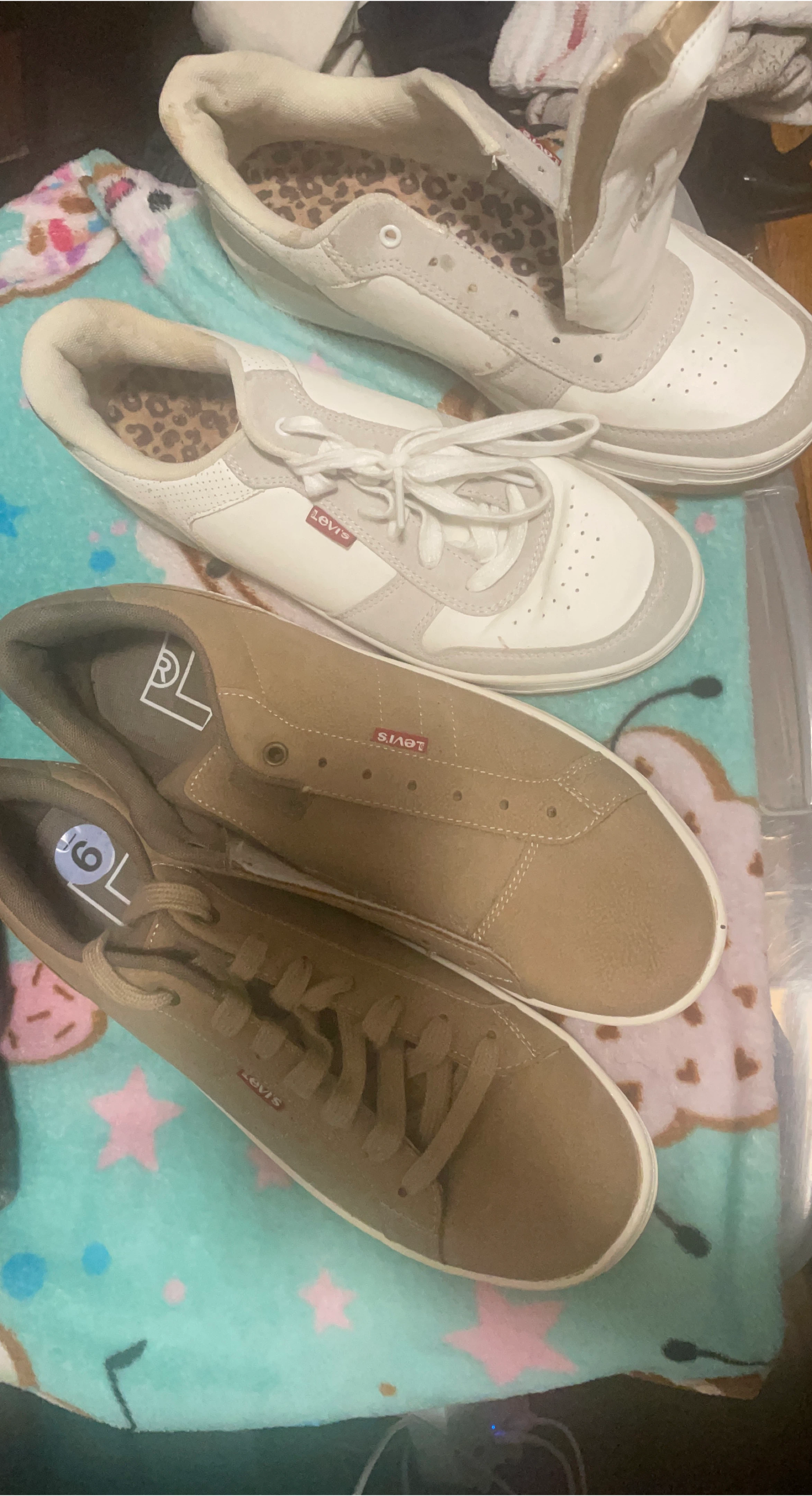 Levi's Sneakers Size 9 (US)
