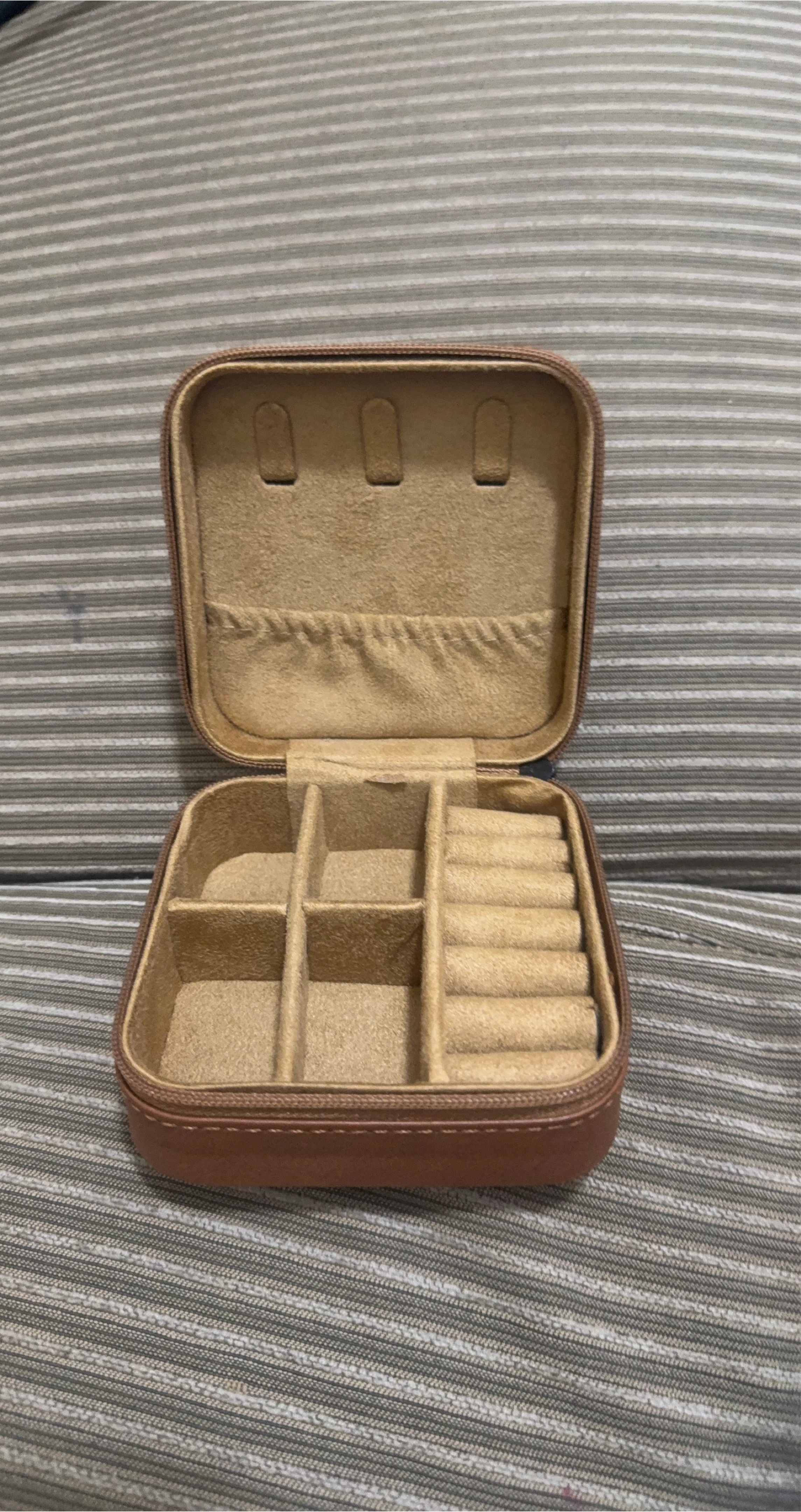 Travel Jewelry Box  - #Gifting 🎁