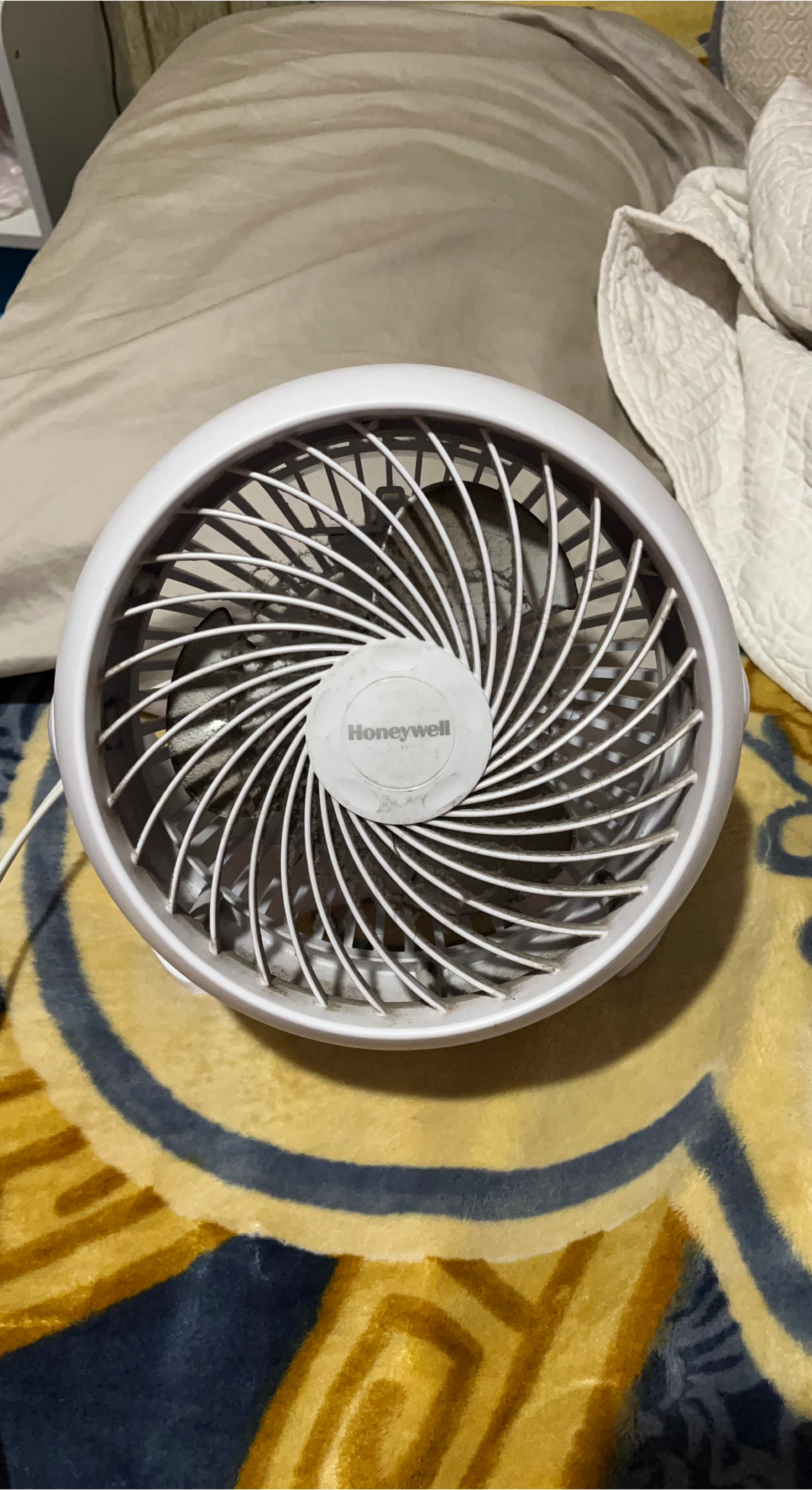 Honeywell Table Fan - White