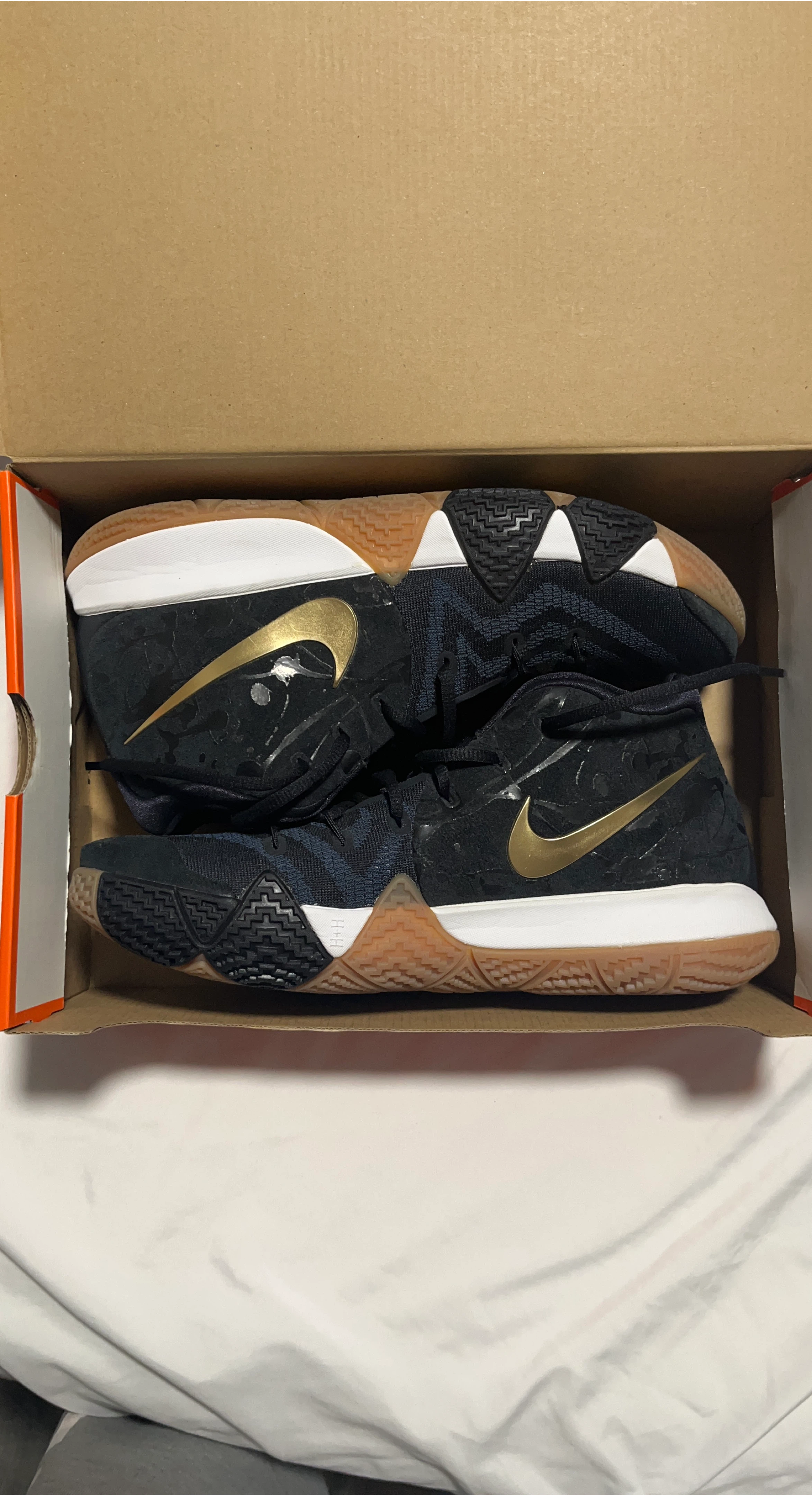 Nike Kyrie 4 Basketball Shoes - Black/Gold, Size Unknown
