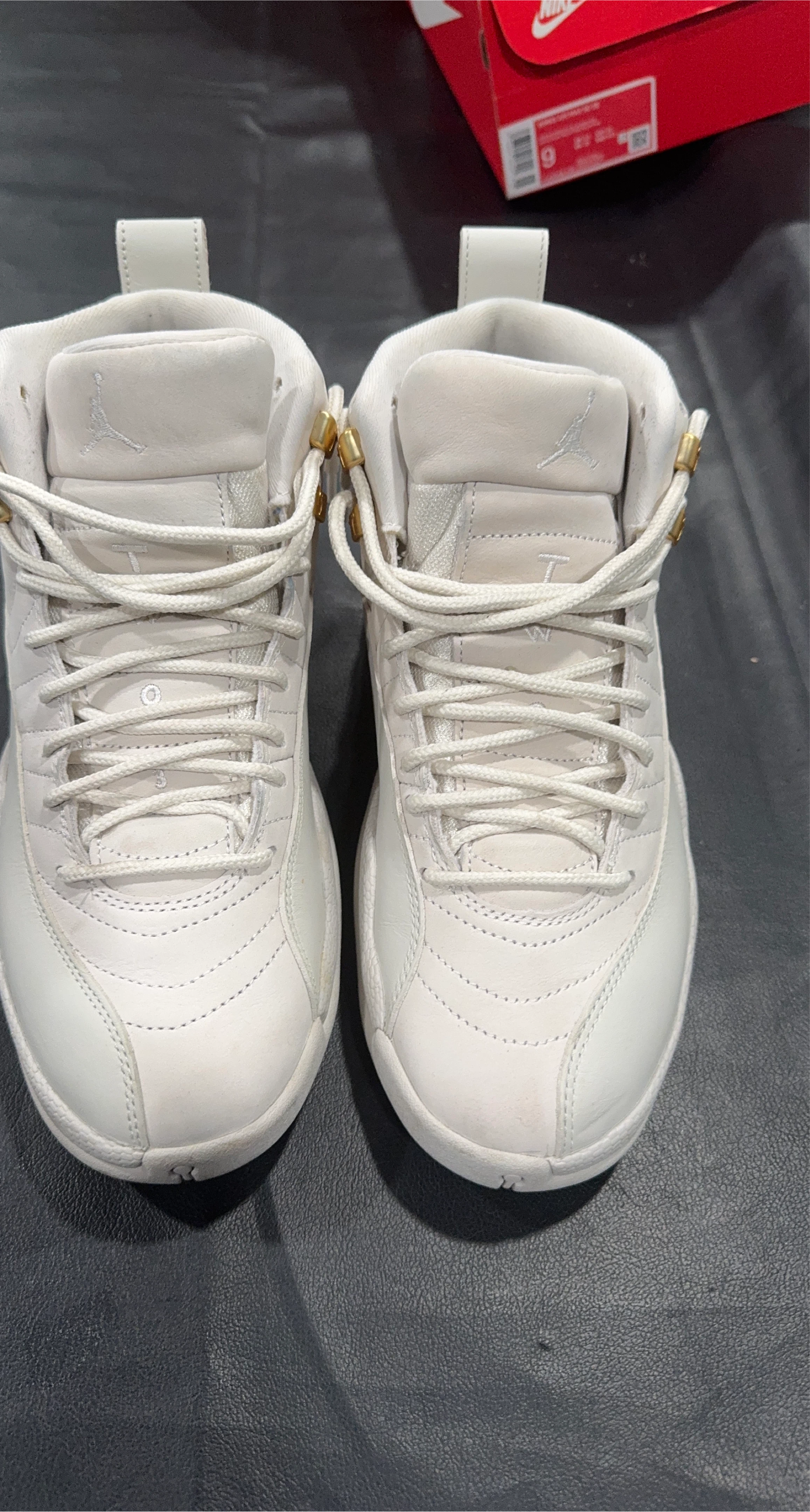 Air Jordan 12 Retro 'White/Metallic Gold' Size 9