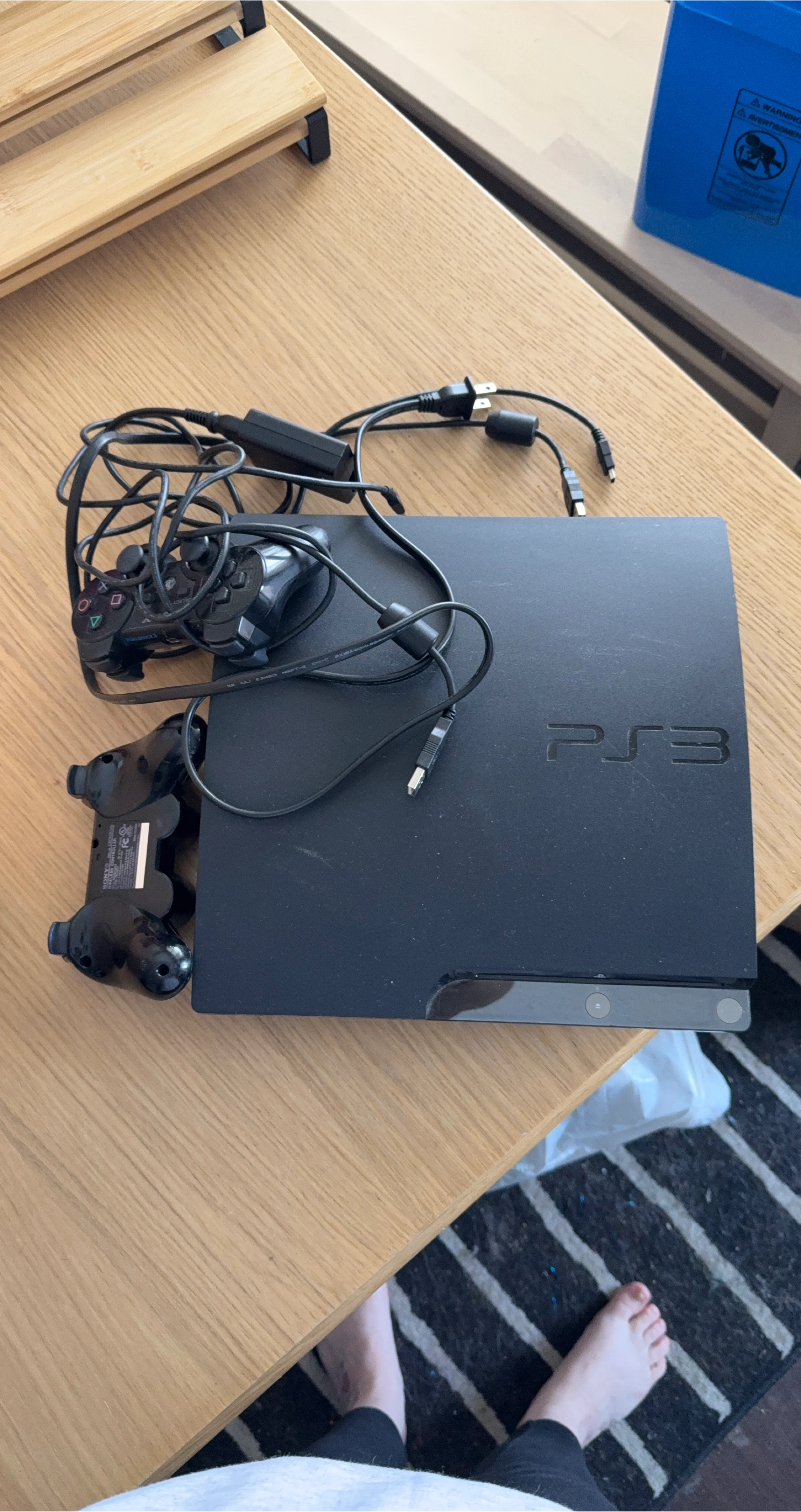 PlayStation 3 (PS3) with 2 Controllers