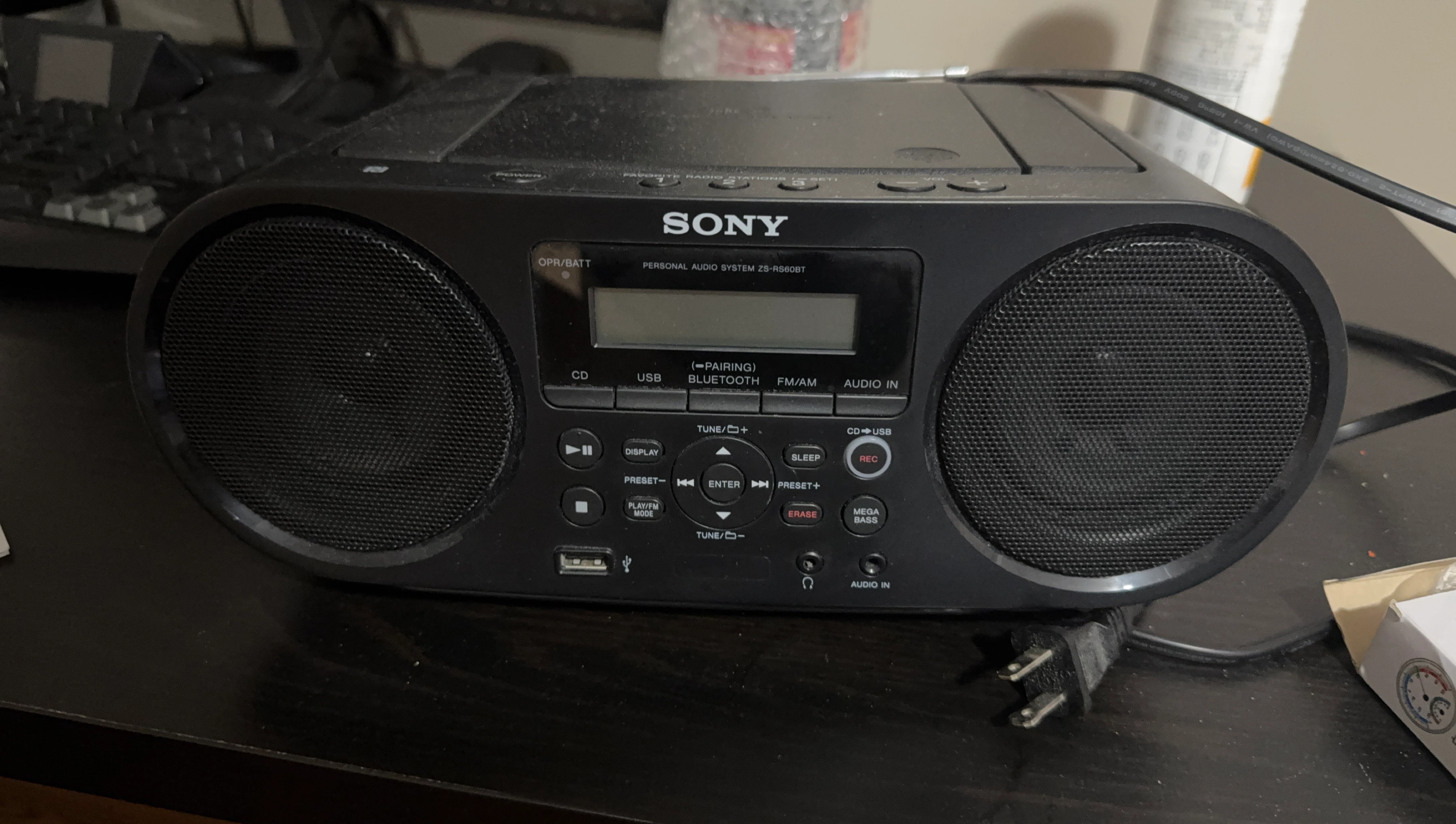 Sony ZS-RS60BT Personal Audio System