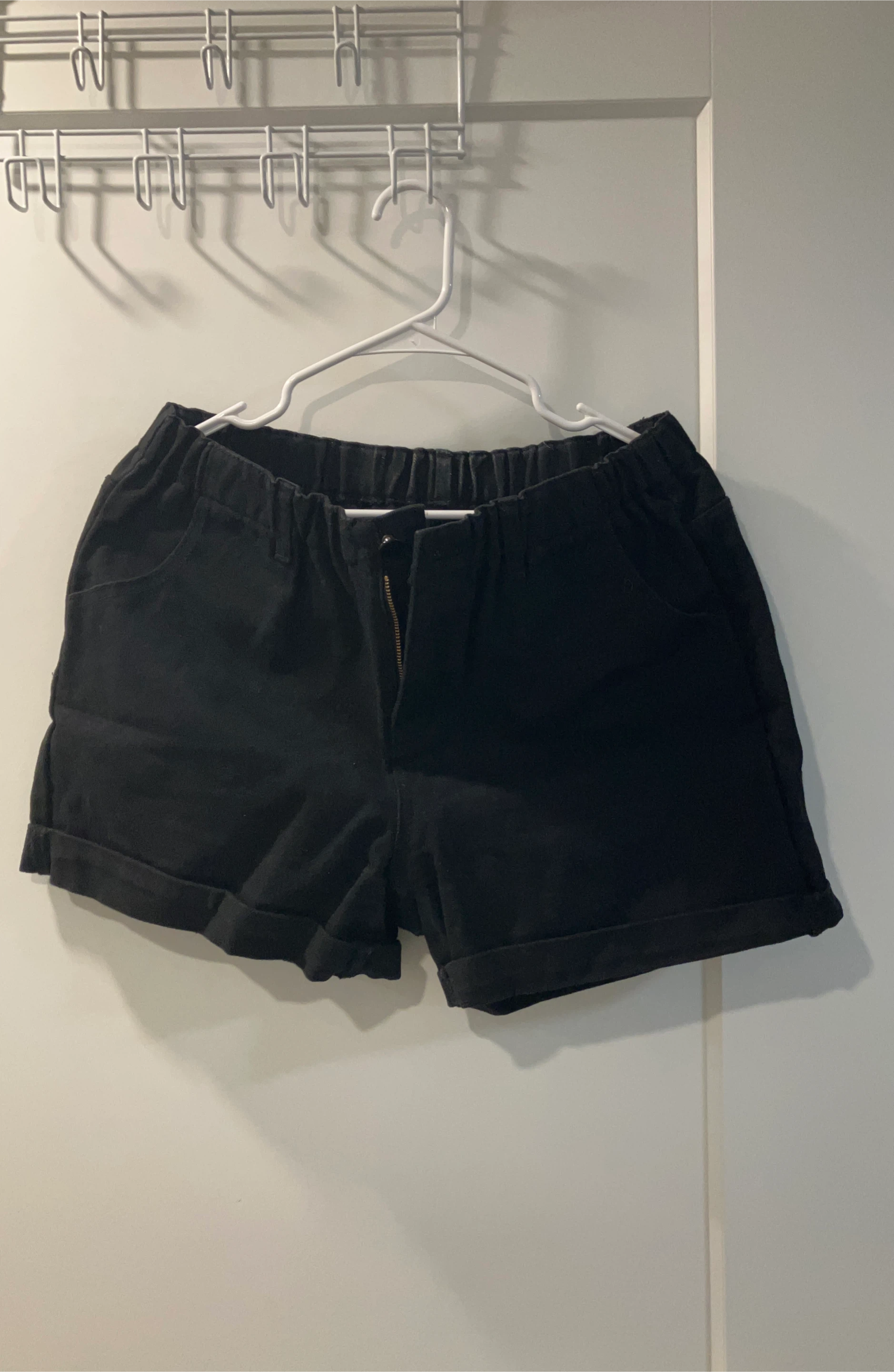 Coca Realdeni Black Shorts - Size 32
