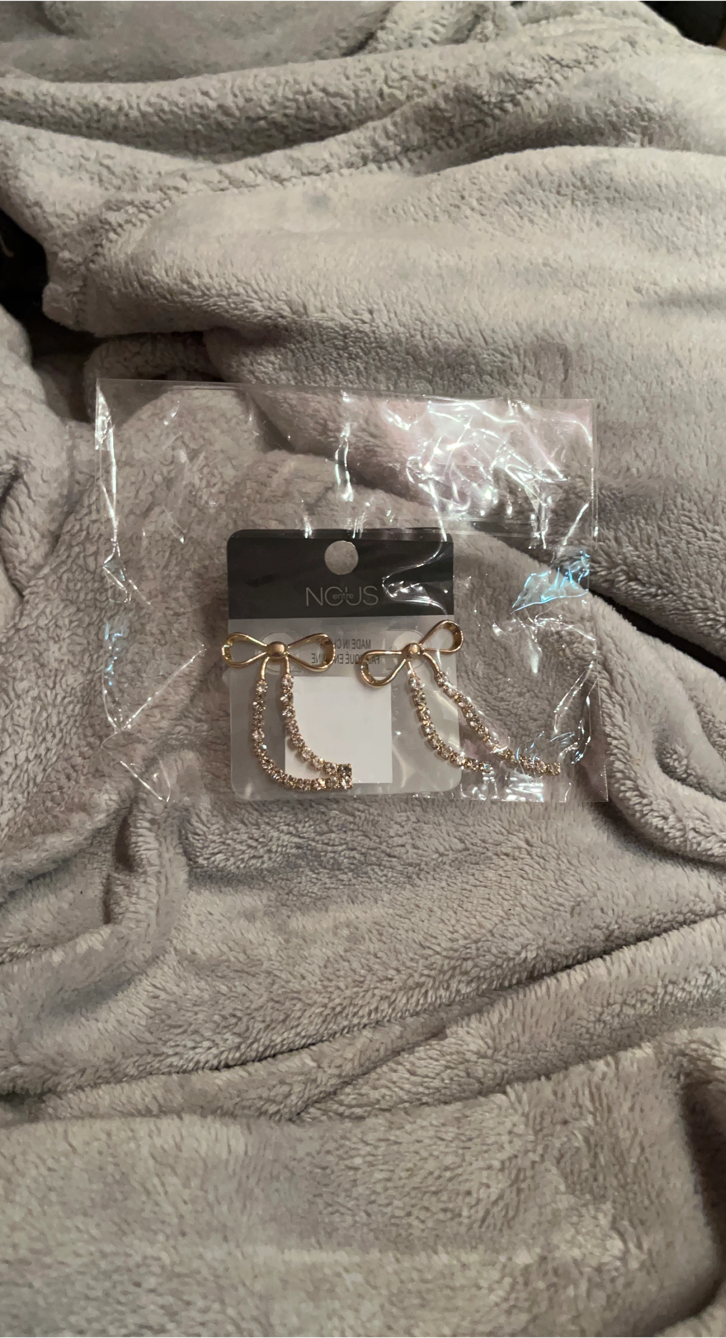Nous Entre Gold Bow Drop Earrings - New in Package