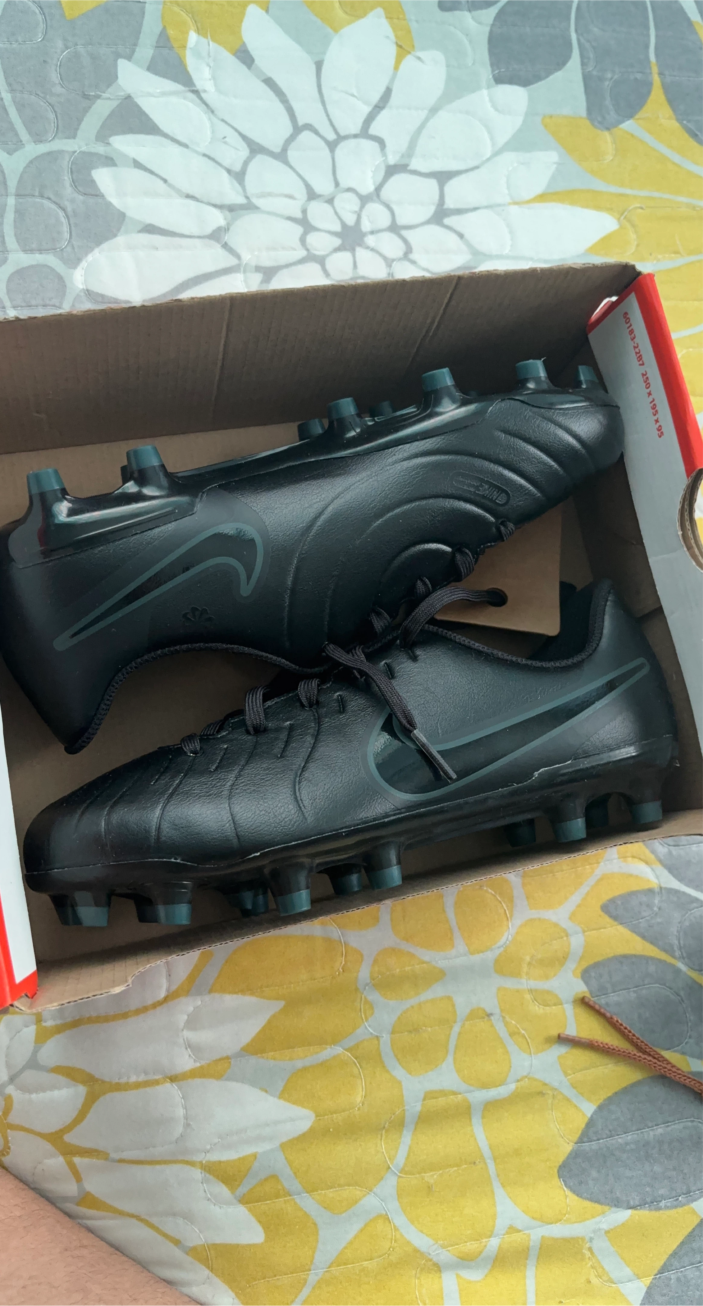 Nike Jr. Mercurial Vapor 15 Club MG Soccer Cleats - NEW 🥕