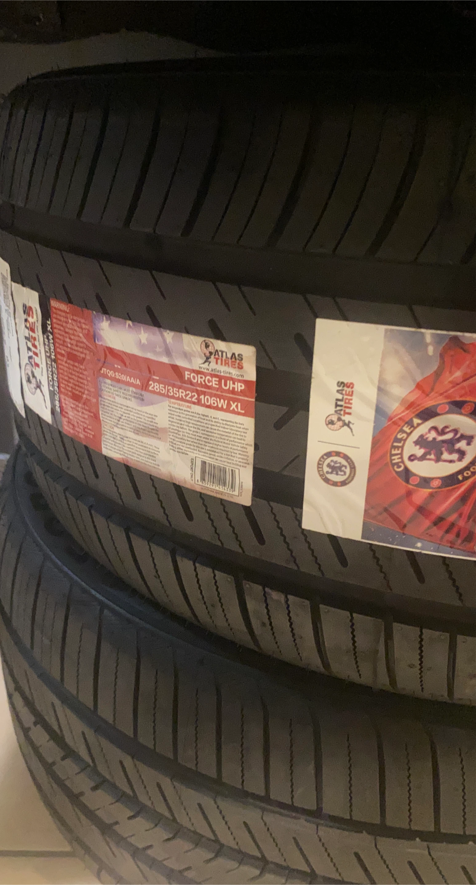 Atlas Tires Force UHP 285/35R22 106W XL