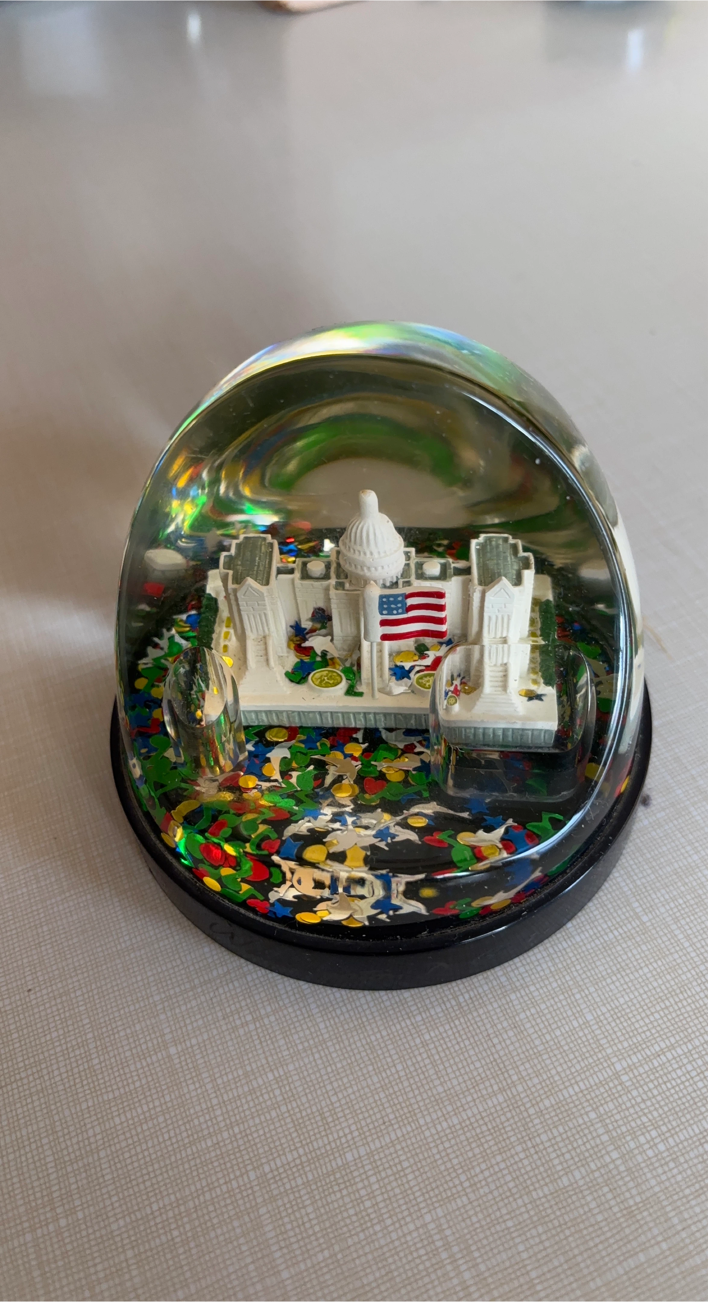 US Capitol Building Snow Globe