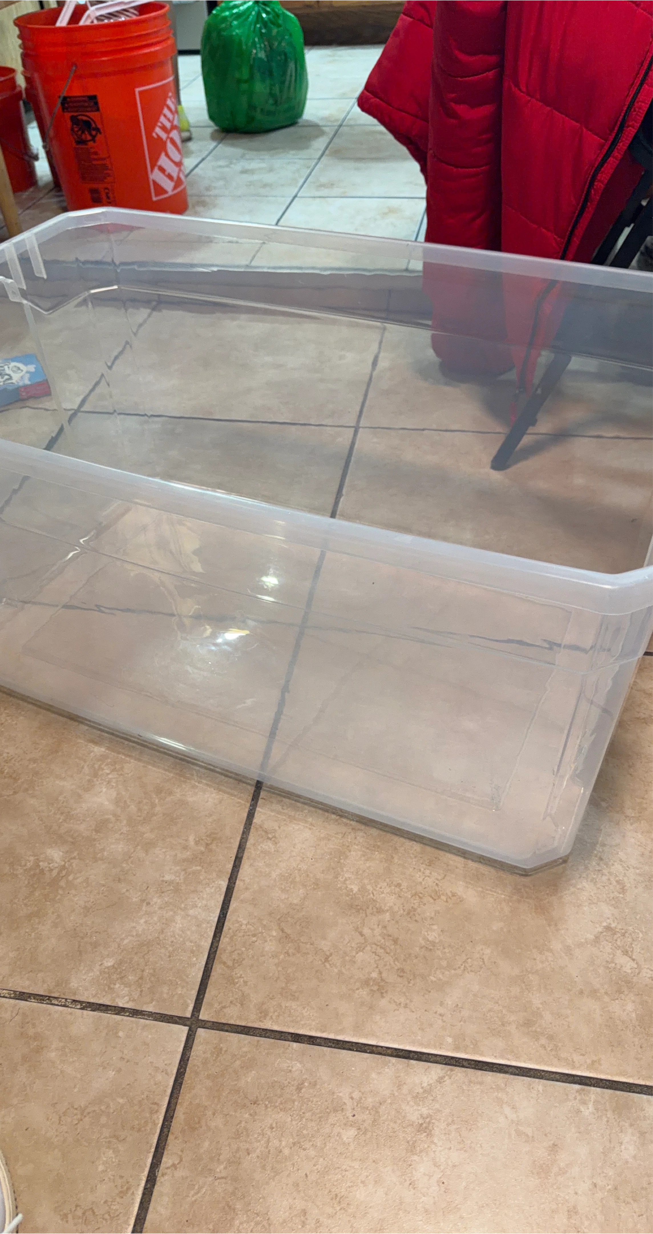 Clear Plastic Storage Container with Lid