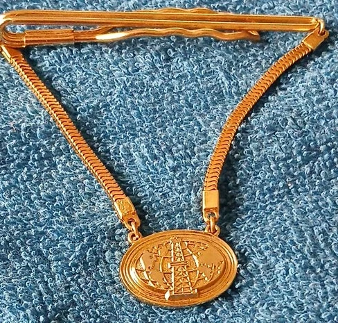 Vintage Gold Tone Tie Clip with Oil Rig Design