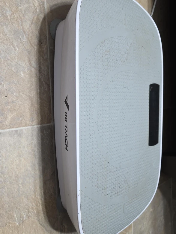 Merach Vibration Plate Exercise Machine