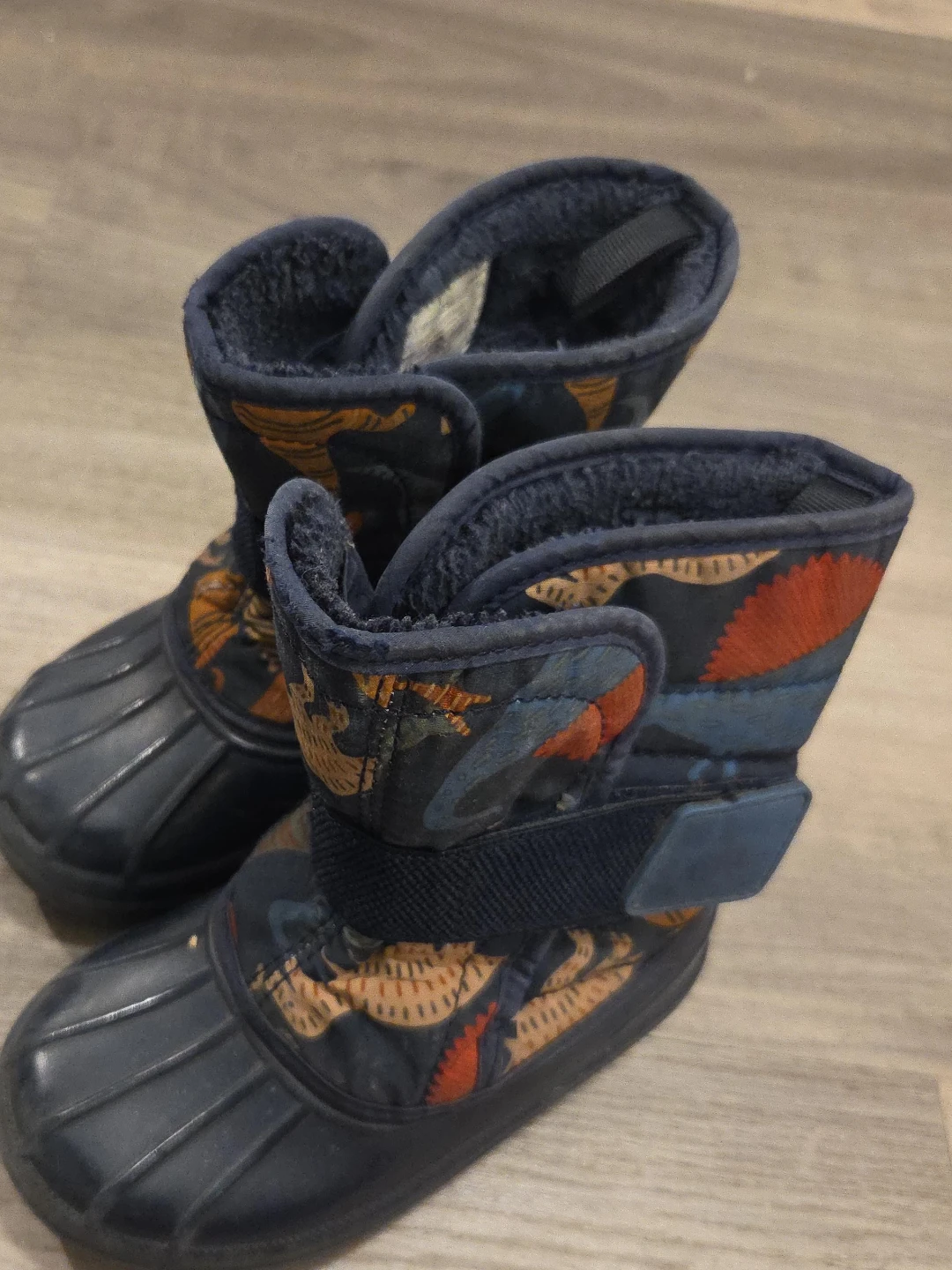 Children's Place Size 7 Winter Boots
