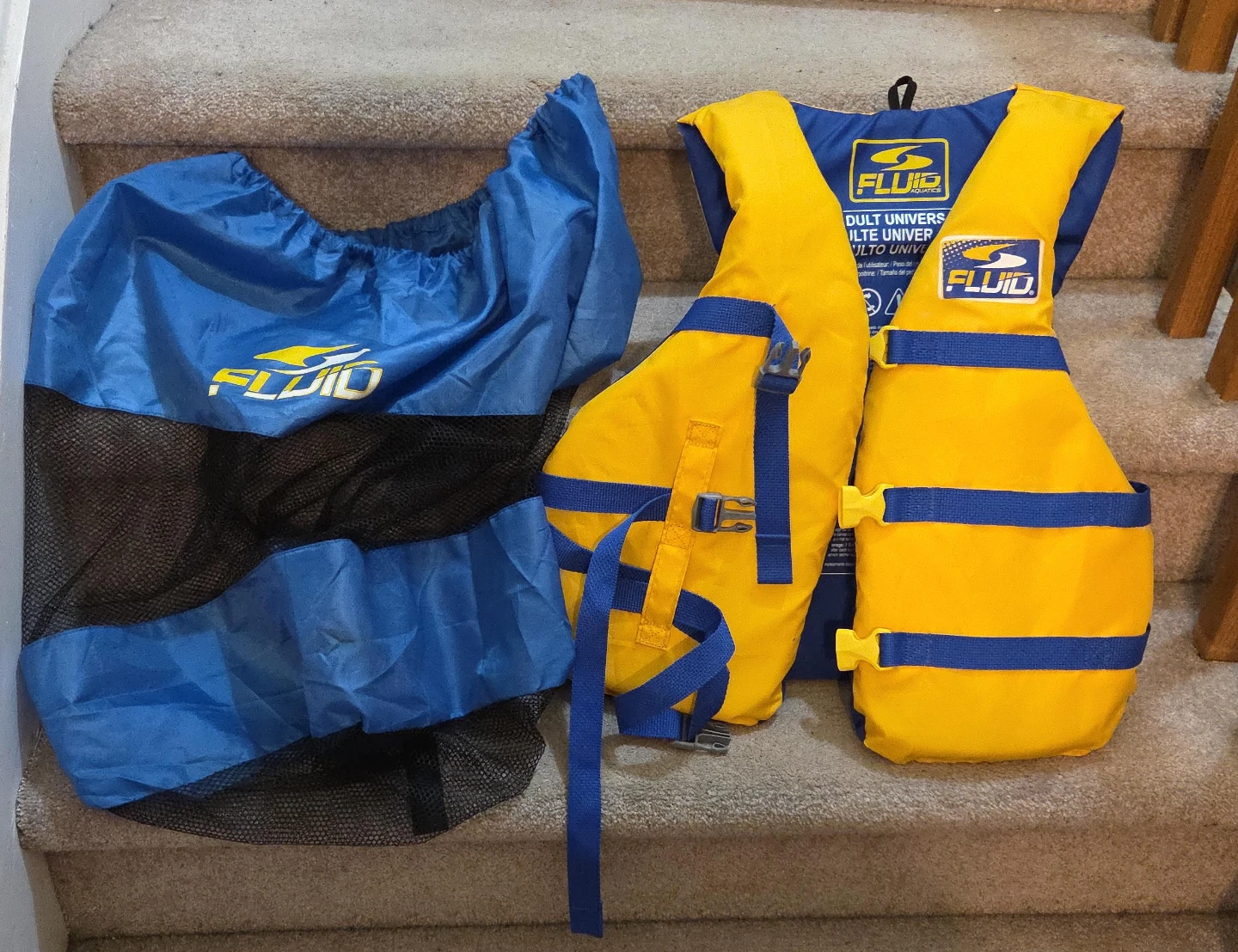 Fluid Adult Universal Life Vest