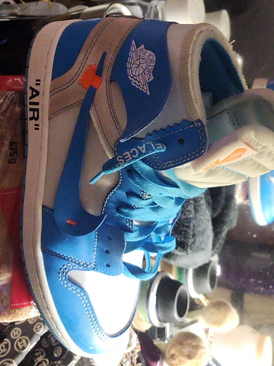 Nike Air Jordan 1 Retro High Off-White University Blue