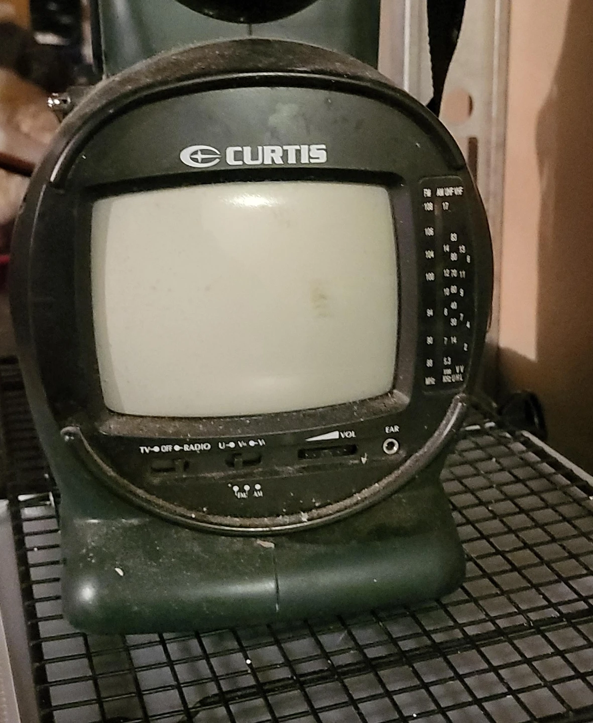 Curtis TV Radio Lantern