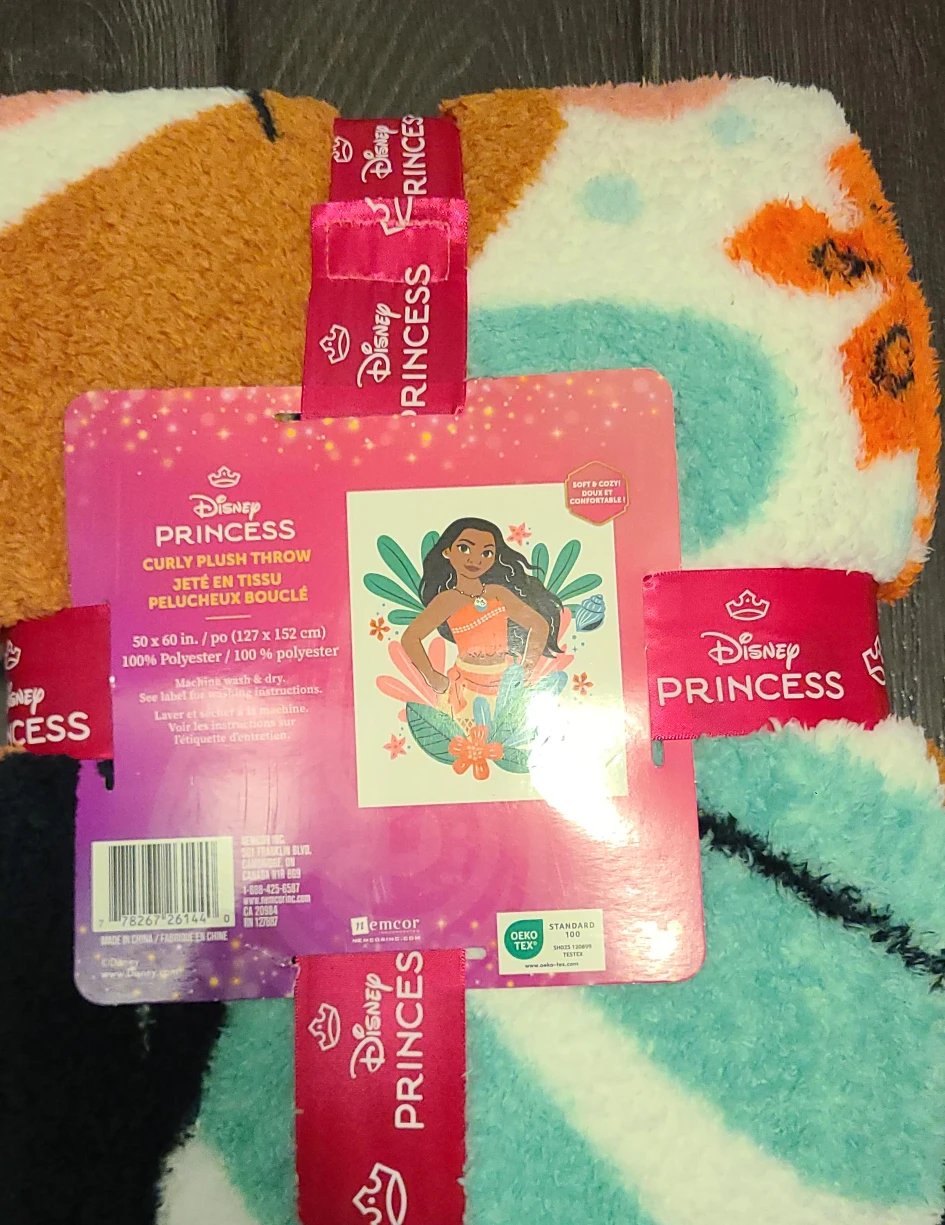 Disney Princess Moana Plush Throw Blanket - NEW