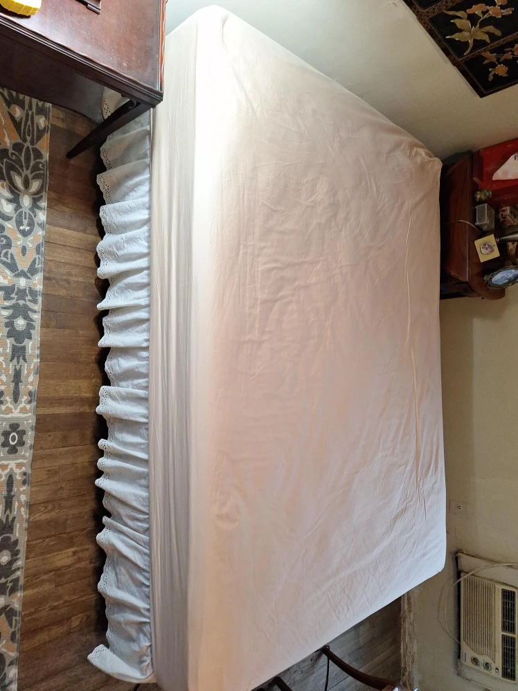 Simmons Beautyrest ultimate Queen size bed