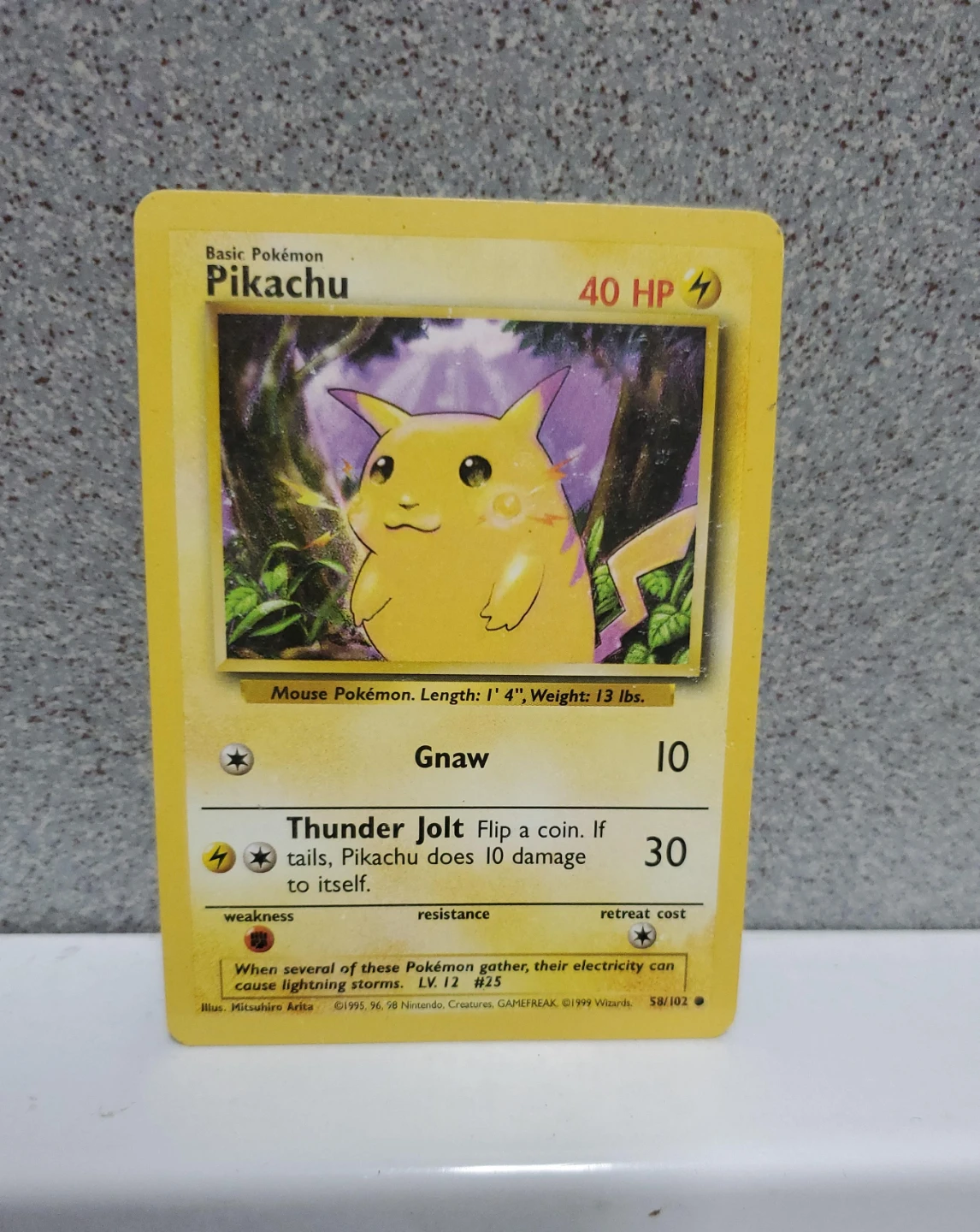 Pikachu Basic Pokemon Card