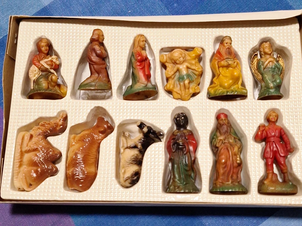 Vintage Nativity Set Figures