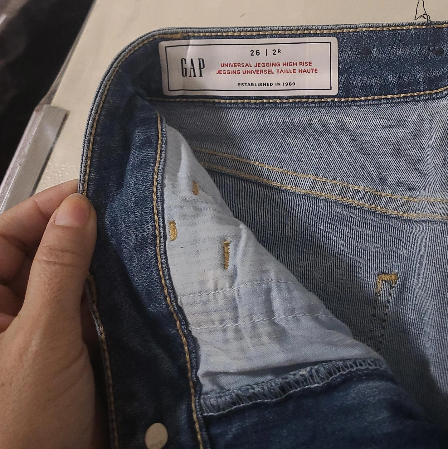 GAP Universal Jegging High Rise - Size 26