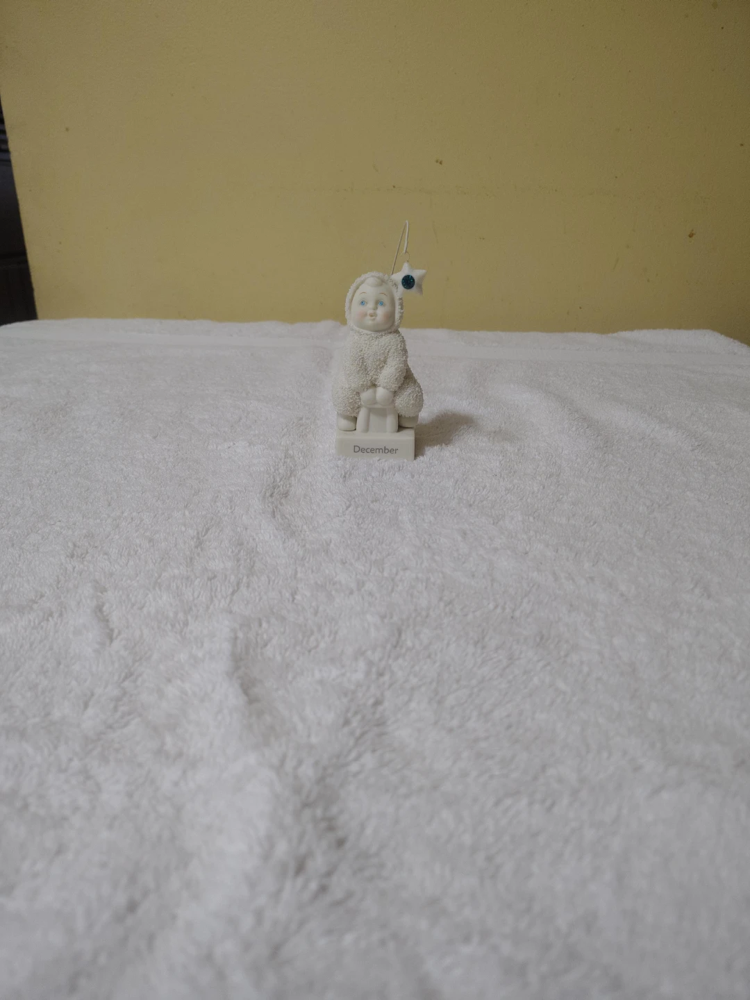 Enesco Snowbabies December Figurine