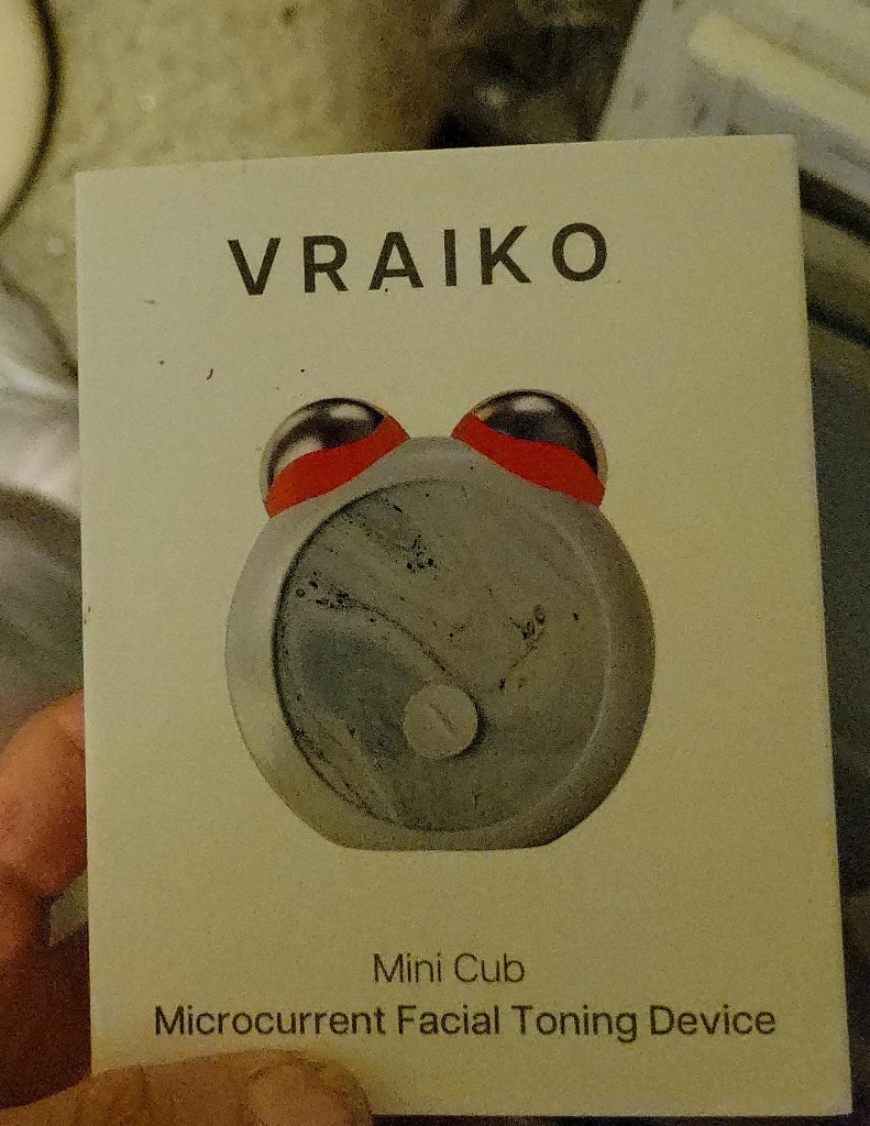 VRAIKO Mini Cub Microcurrent Facial Toning Device