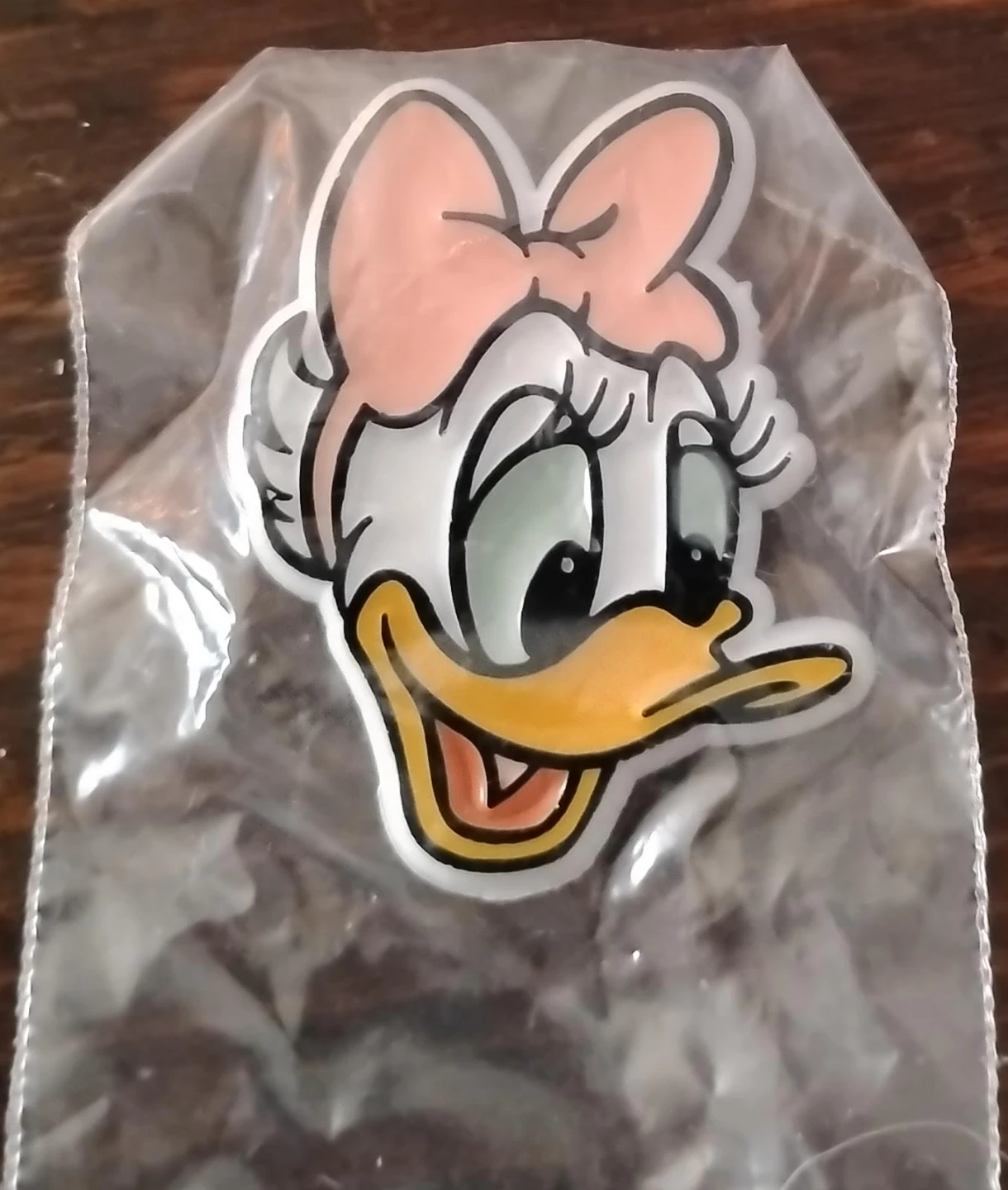 Daisy Duck Pin.