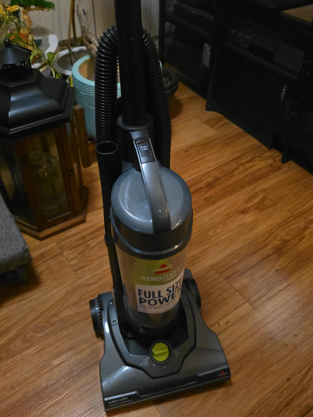 Bissell AeroSwift Compact Vacuum - Full Size Power