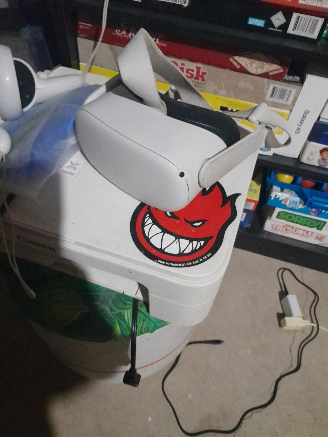 Oculus Quest 2 VR Headset - Like New!