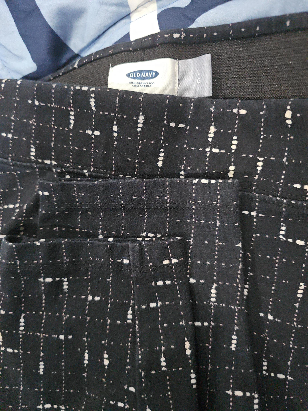 Old Navy Black Patterned Pants - Size L