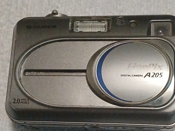 #cleanout Fujifilm FinePix A205 Digital Camera image indicator(1)