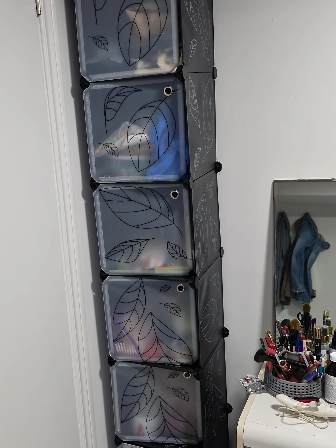 Black Storage Cube Organizer with Leaf Design