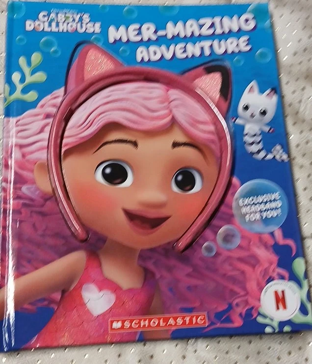 Gabby's Dollhouse Mer-Mazing Adventure Book - photo 5
