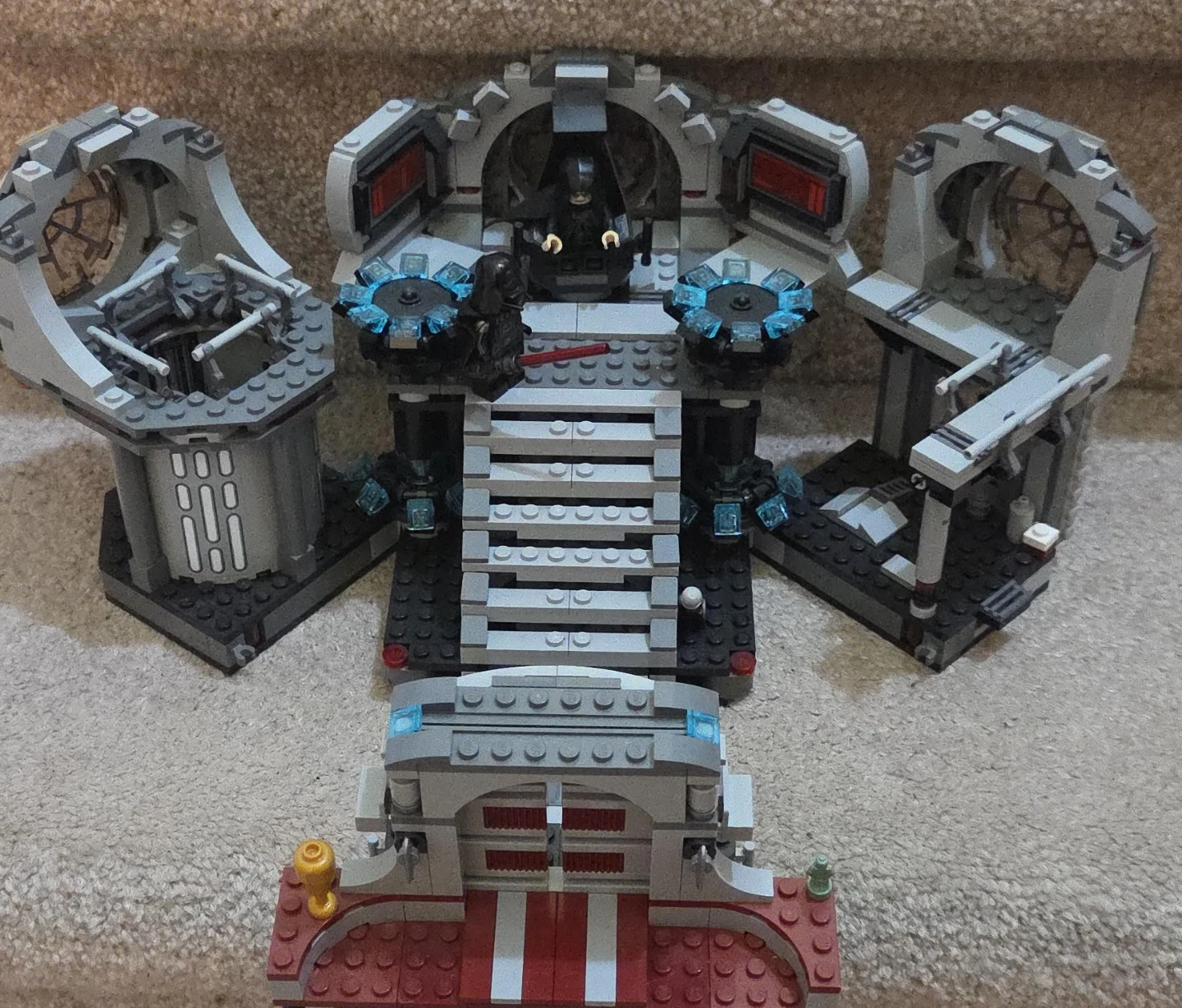 LEGO Star Wars Emperor's Throne Room Diorama 75352