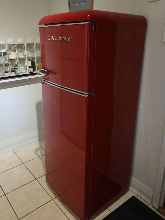 Galanz Retro Refrigerator - Red