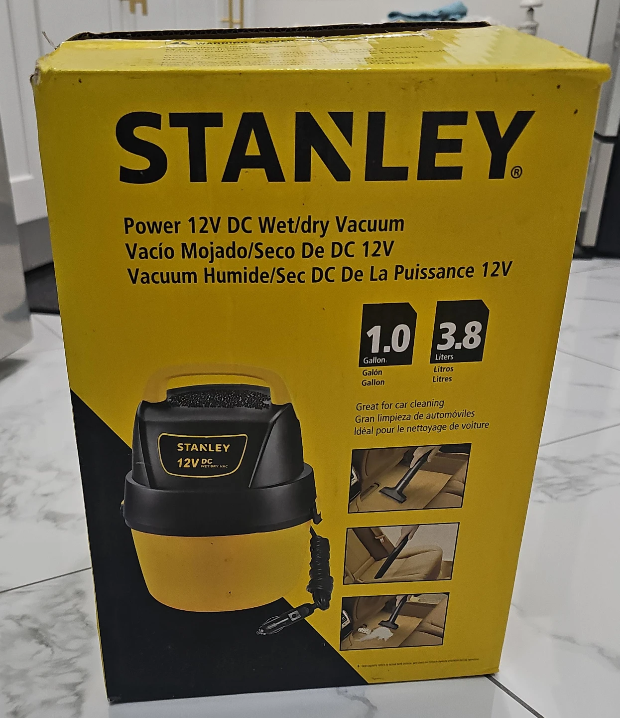 Stanley 12V DC Wet/Dry Vacuum - 1 Gallon