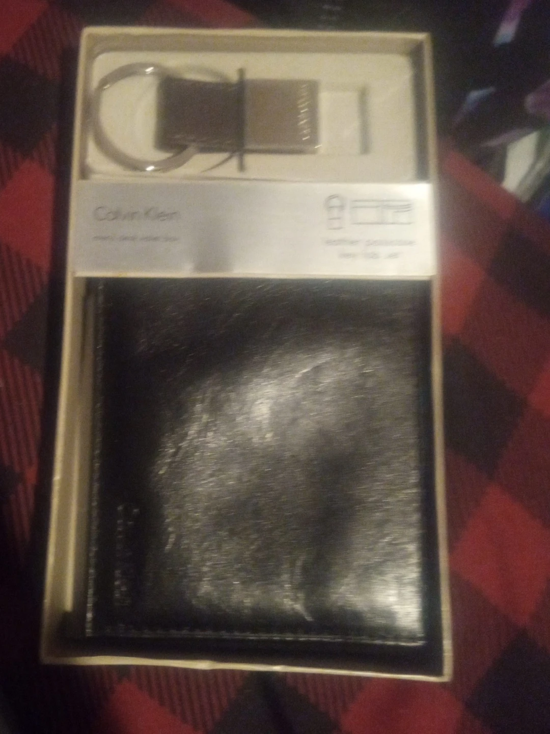 Calvin Klein Men's Leather Wallet & Key Fob Set