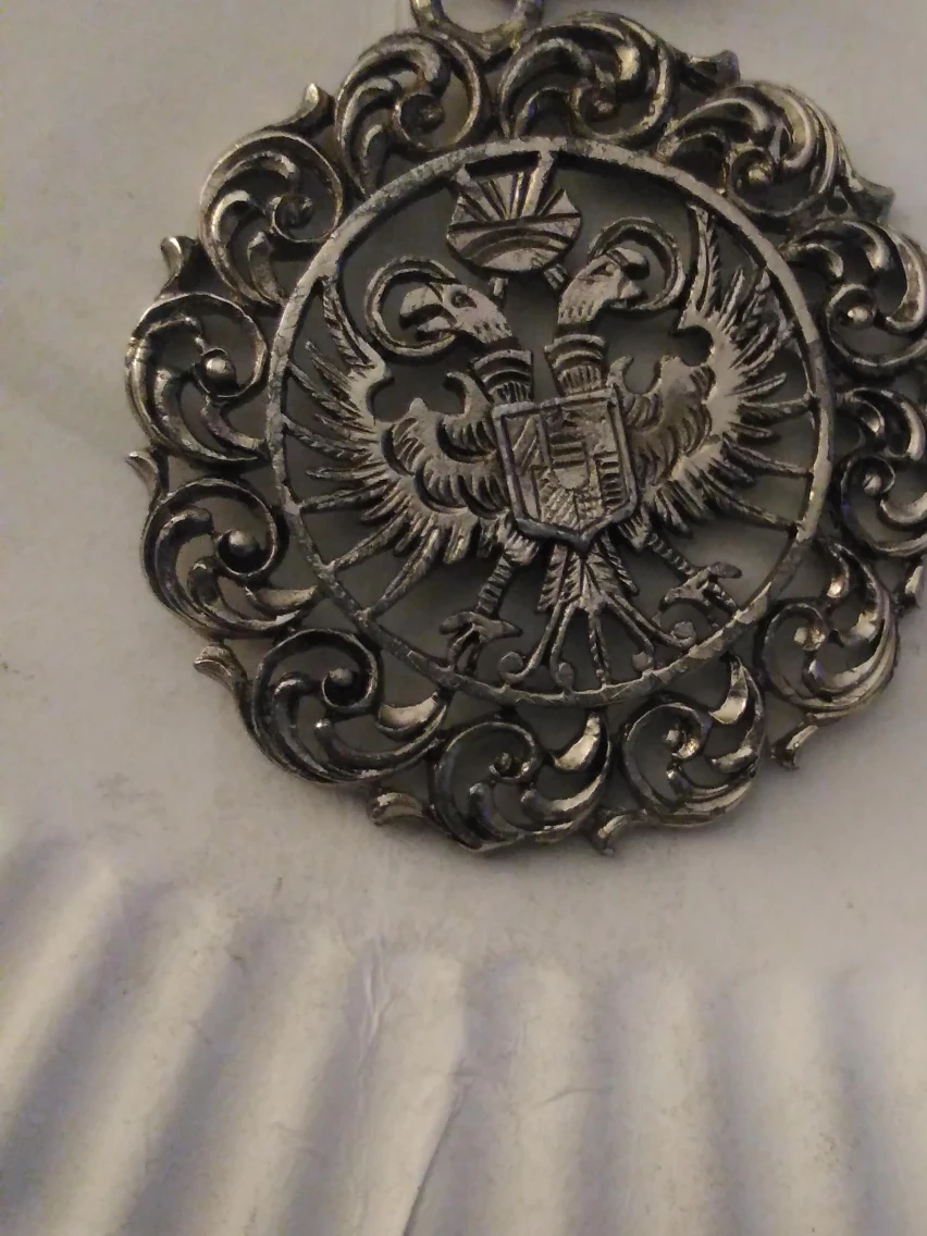 Vintage Style Silver Pendant Necklace