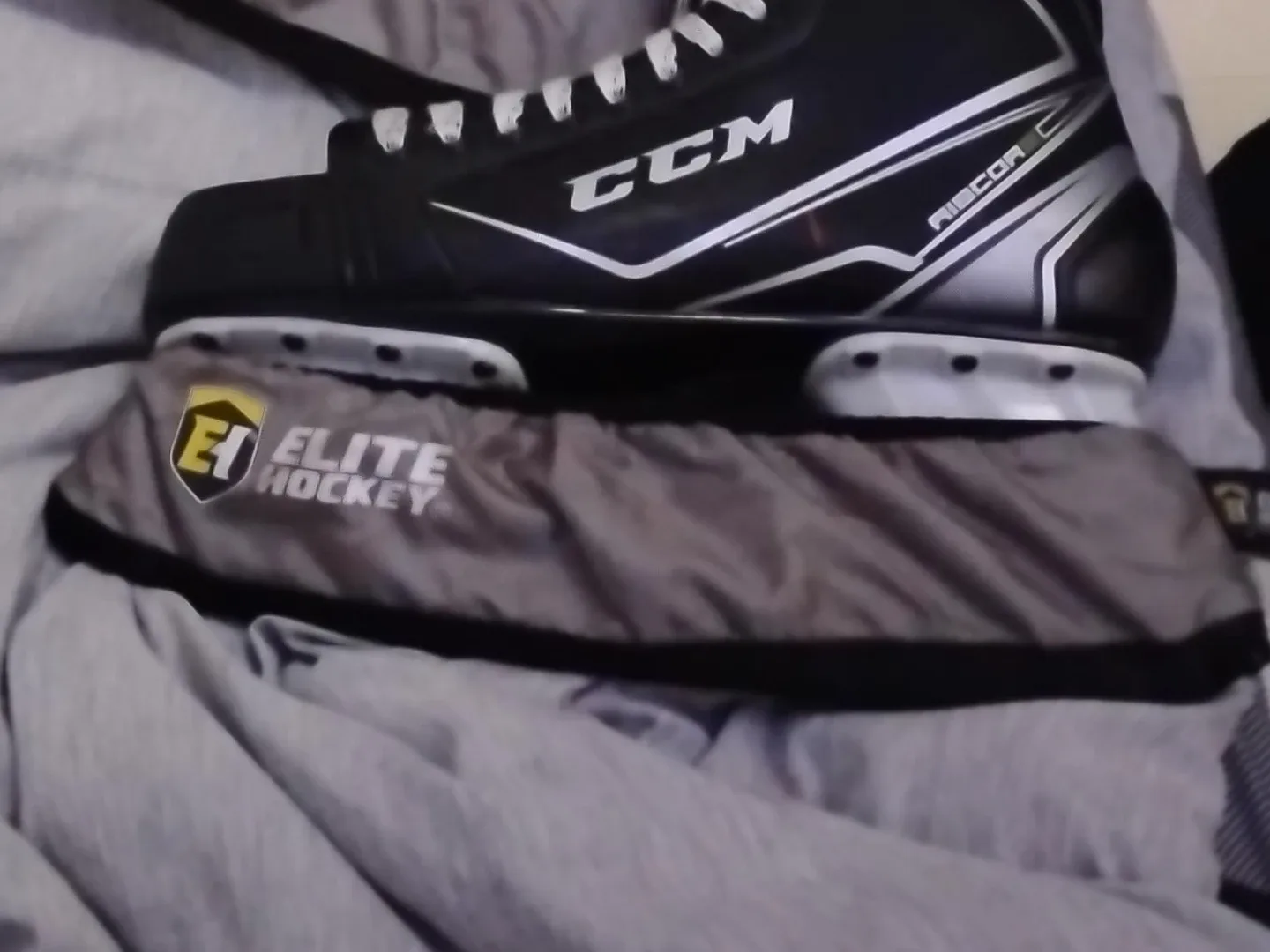 CCM Ribcor Ice Skates
