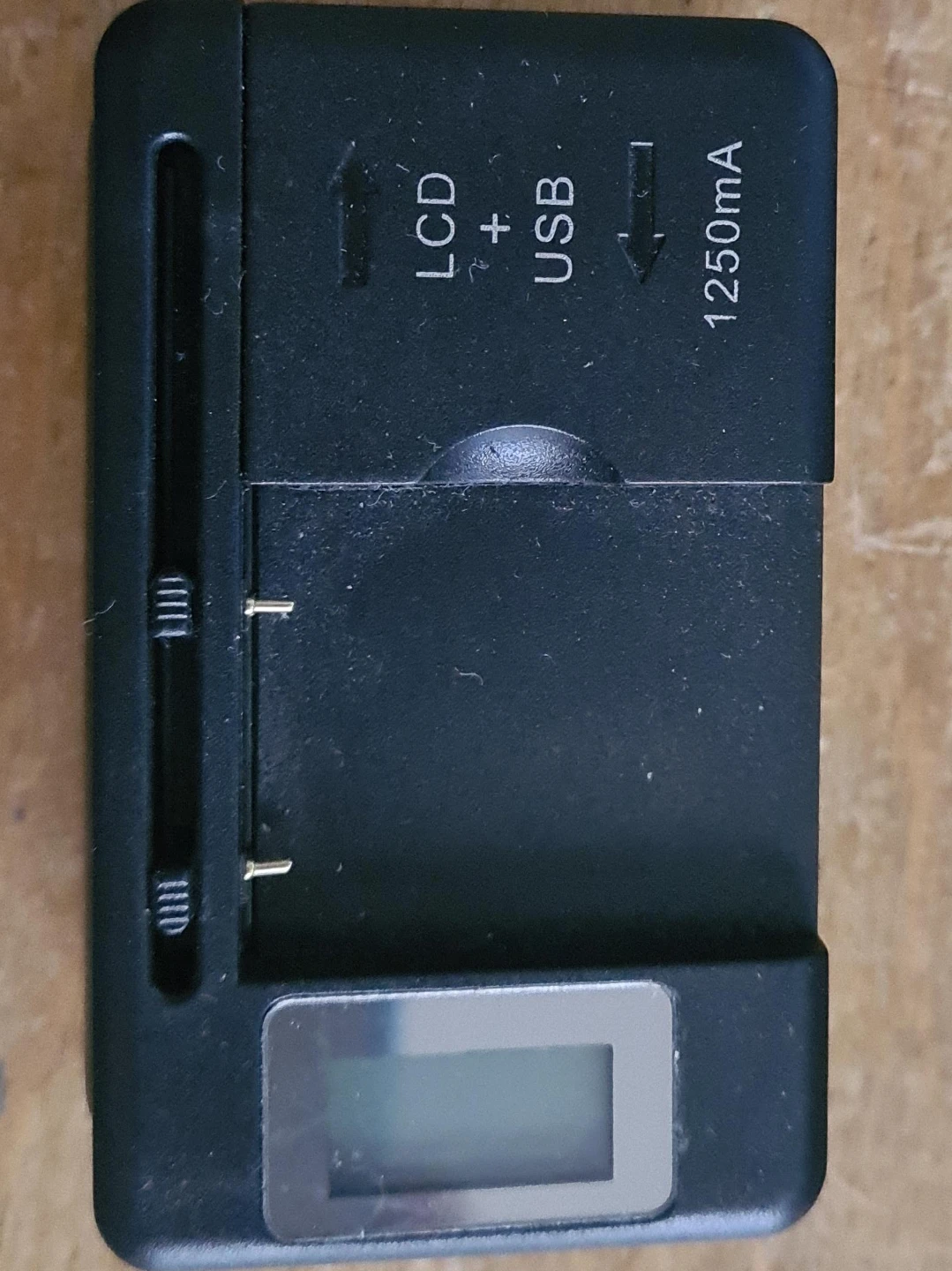 Battery Charger LCD USB 1250mA