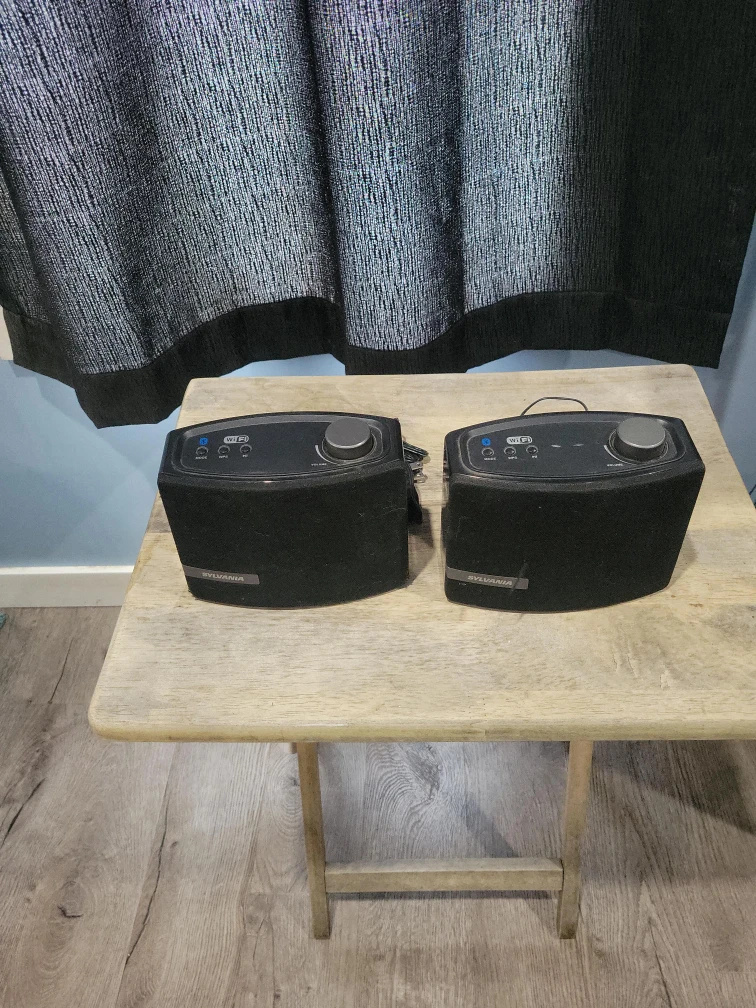 Sylvania Computer Speakers - Pair