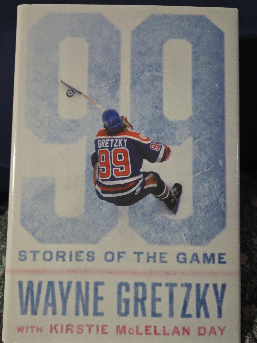 Wayne Gretzky '99' Book