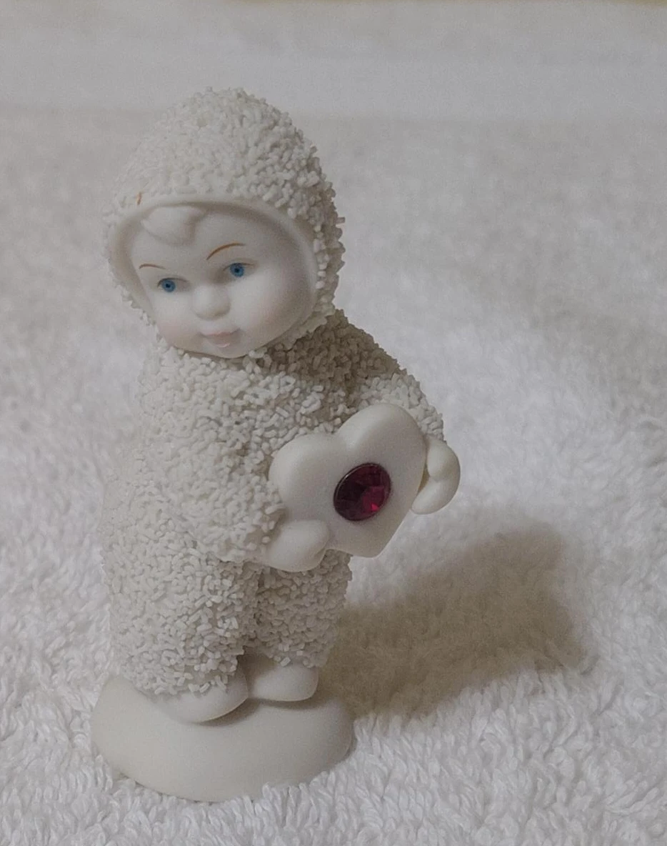 Enesco Snowbabies Figurine w/ Heart