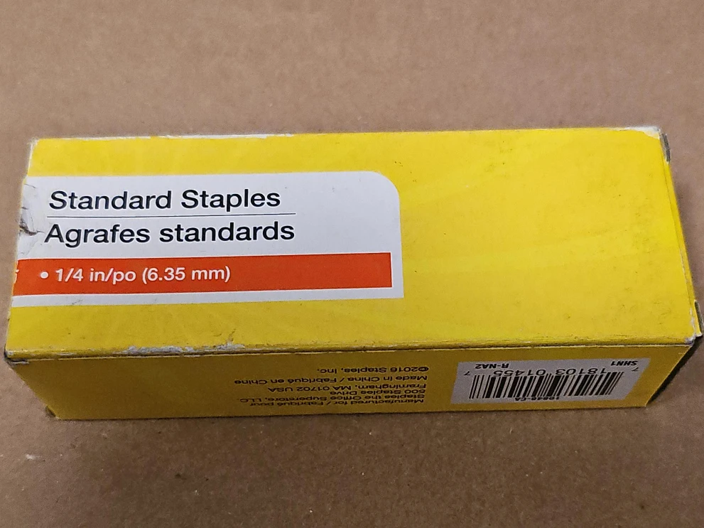 Staples Standard Staples 1/4 inch image indicator(1)
