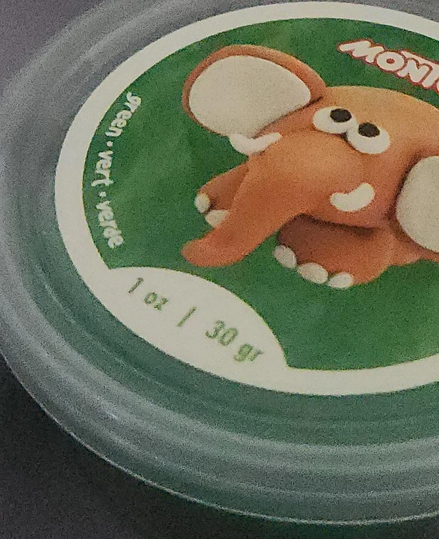 Mont Marte Green Modelling Clay - 1 oz