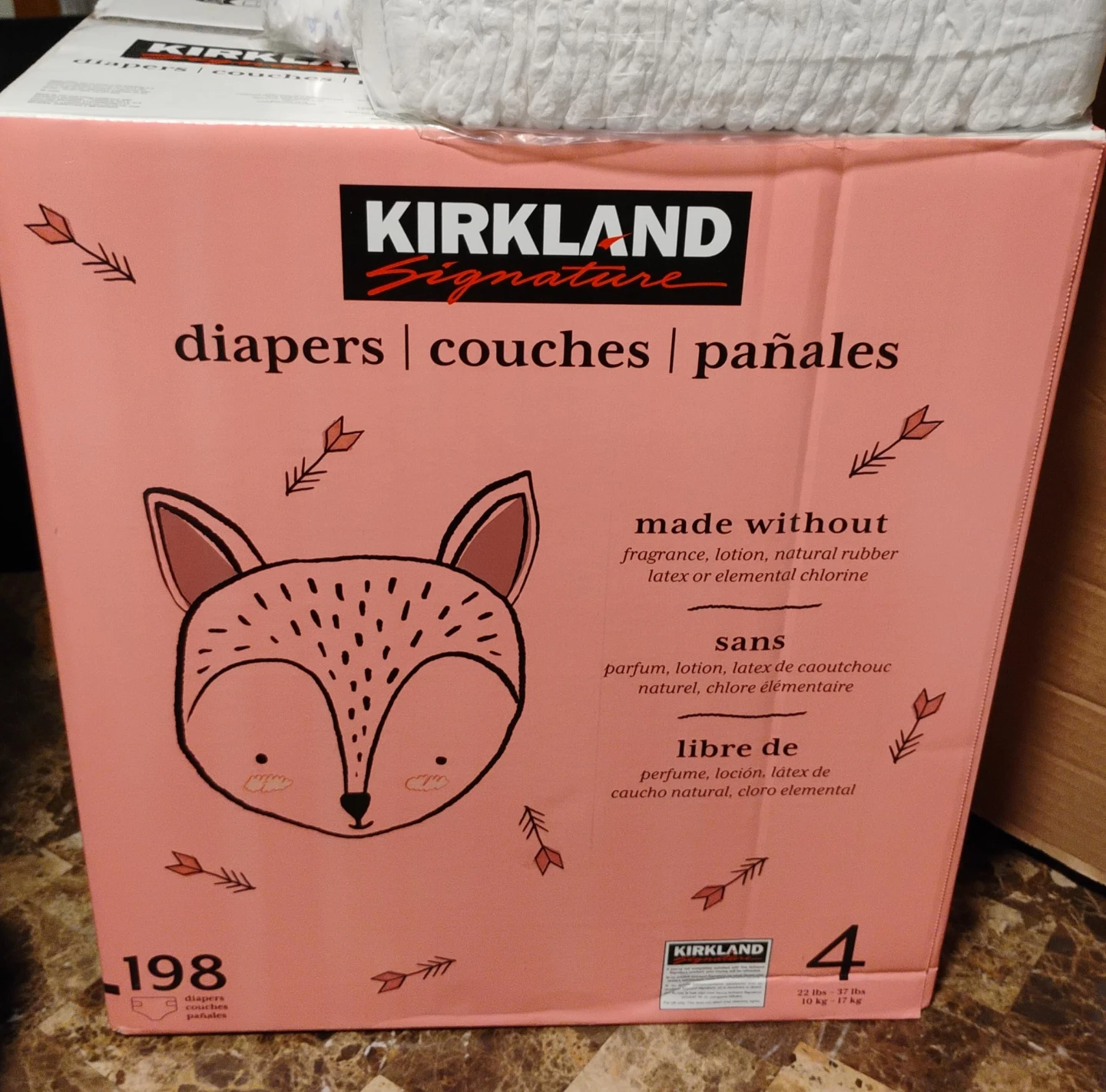 BNIB Kirkland  Diapers SZ 4 - 198 ct + 75 SZ 5 diapers bnib