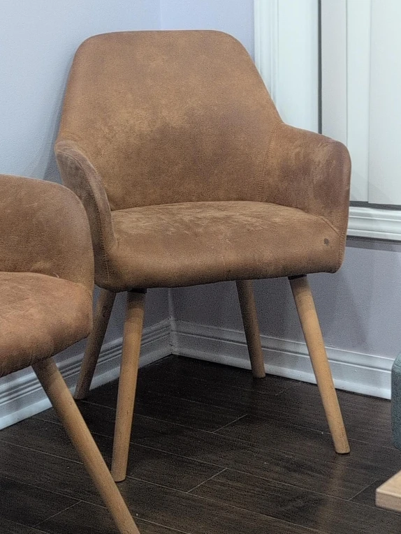 Stylish Brown Armchairs with Wooden Legs