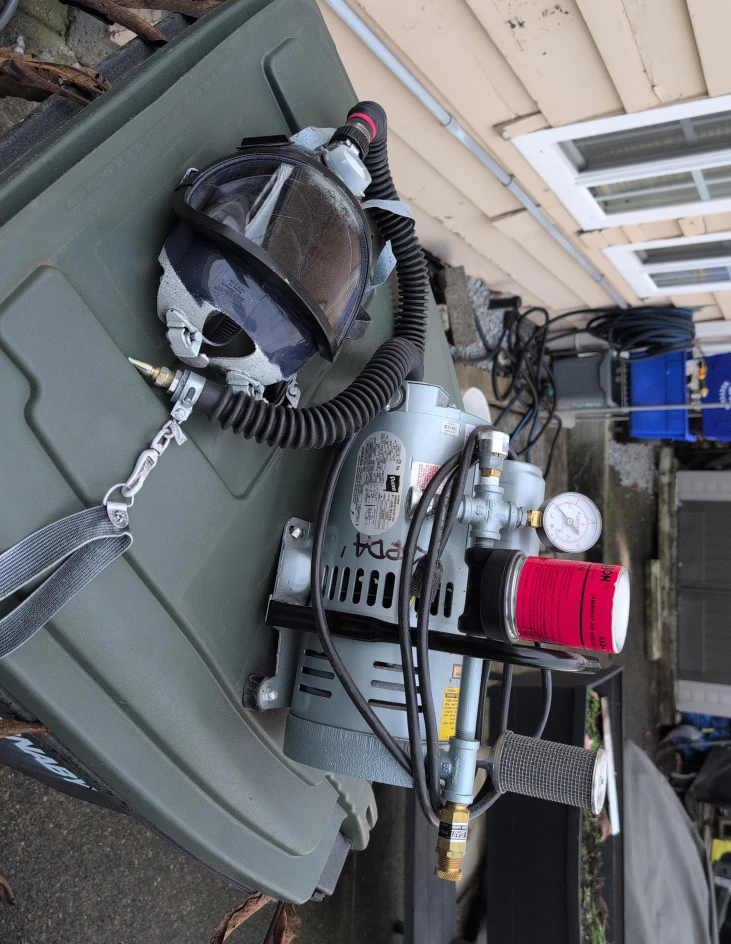 Full Face Respirator & Air Pump System