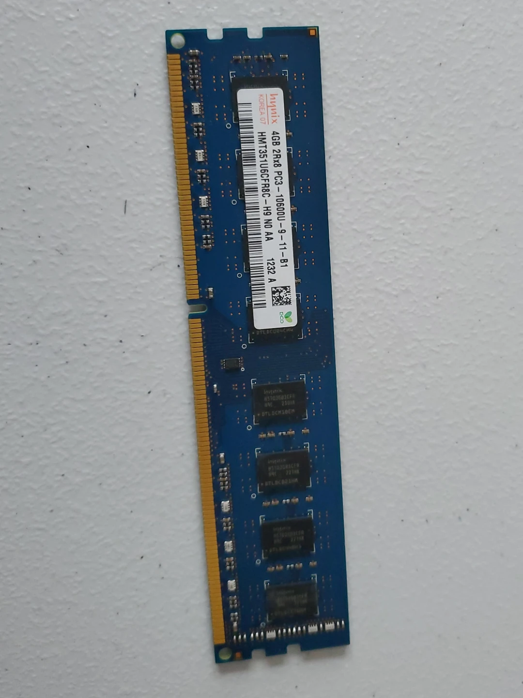 Hynix 4GB PC3-10600U RAM