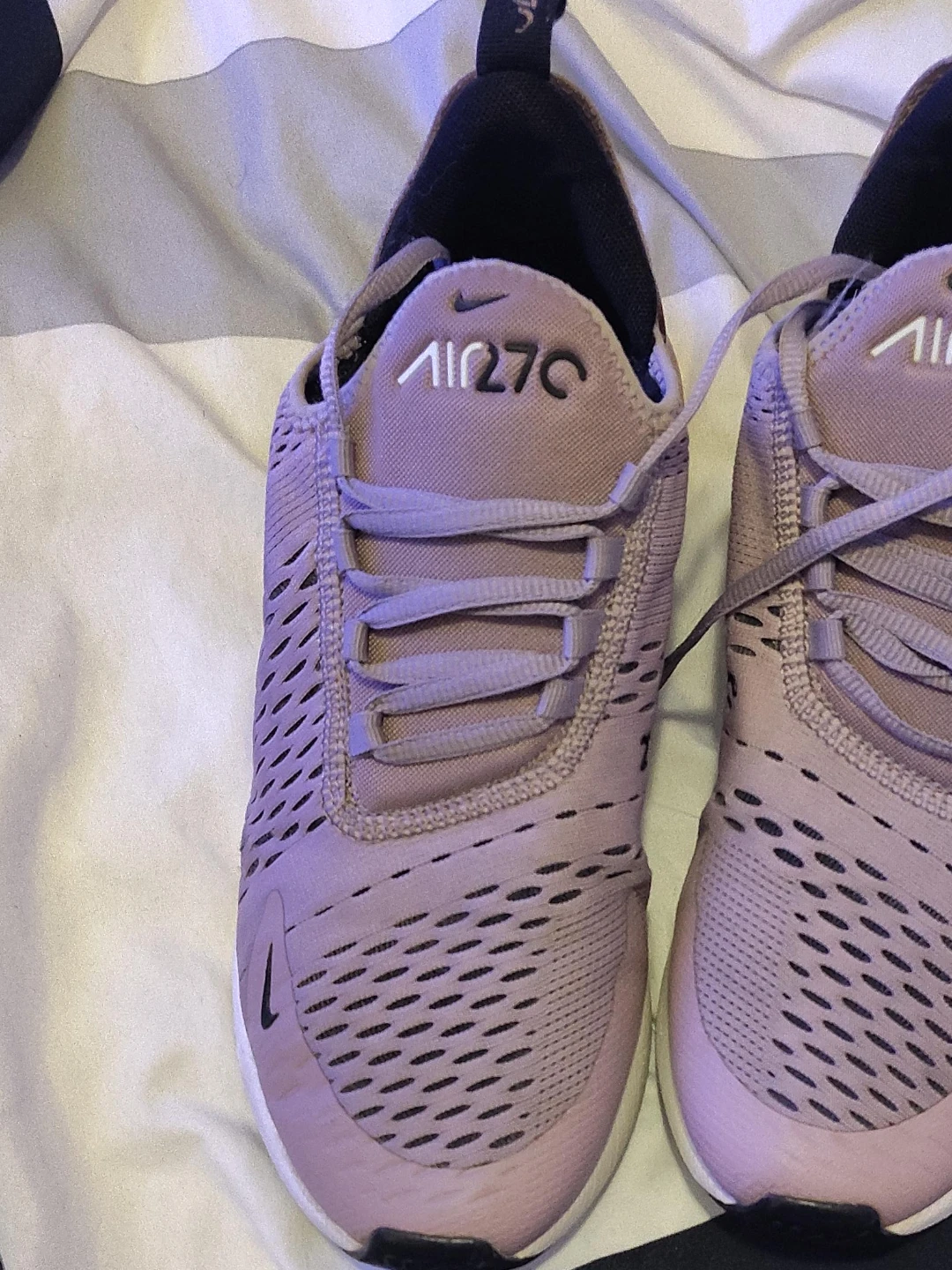 Nike Air Max 270 Sneakers